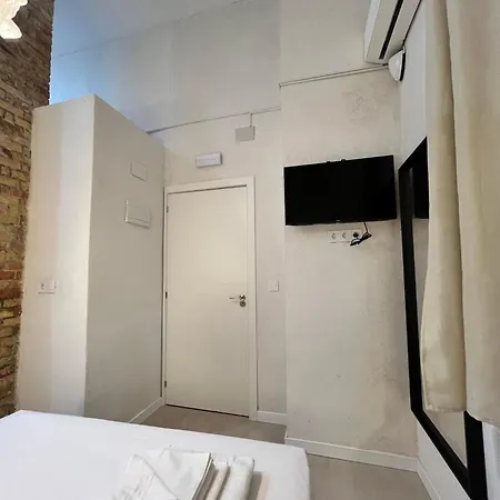 Alifornia (adults Only) 3*